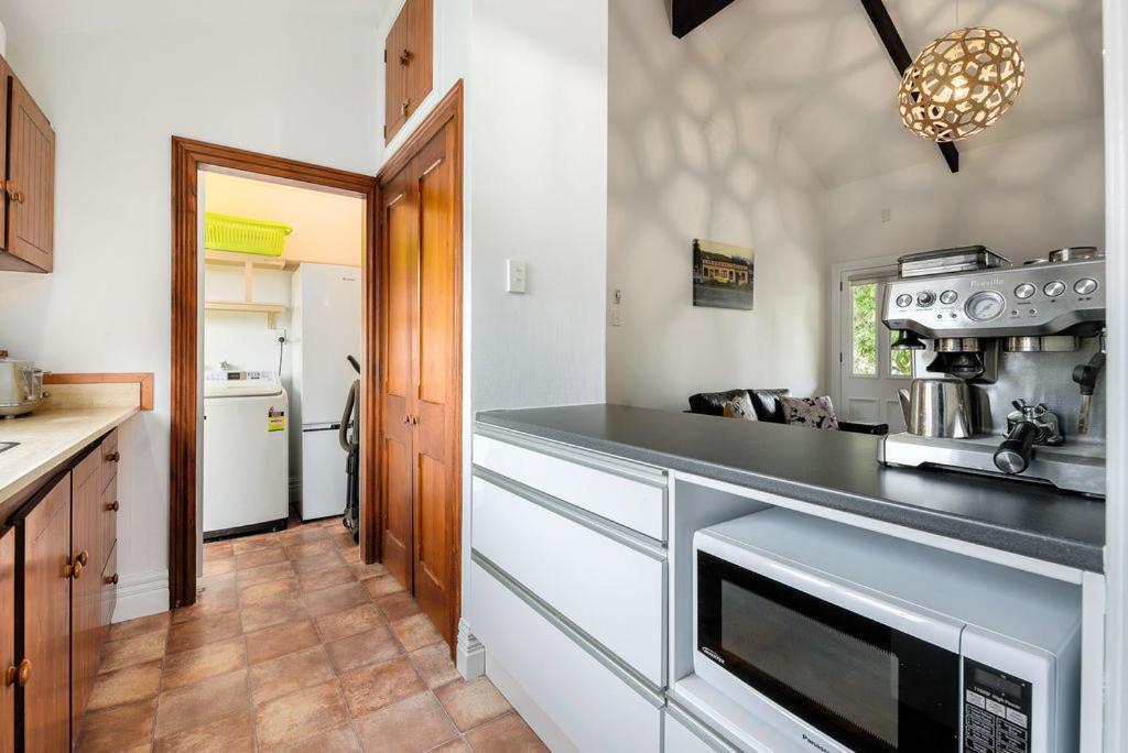 Central Peach - Queenstown Holiday Home Zewnętrze zdjęcie