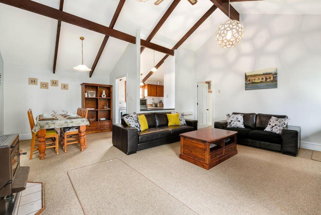 Central Peach - Queenstown Holiday Home Zewnętrze zdjęcie